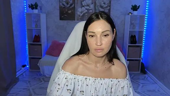 NikoleMills