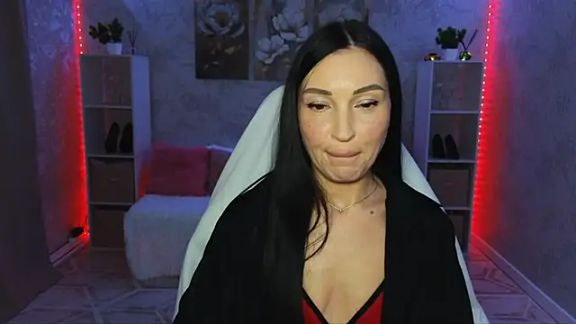 NikoleMills