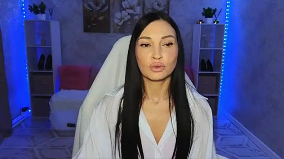 NikoleMills