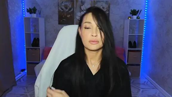 NikoleMills