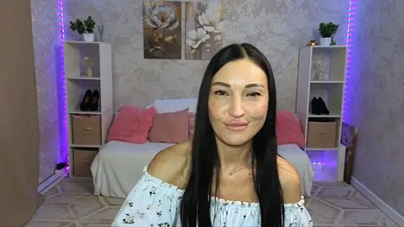 NikoleMills