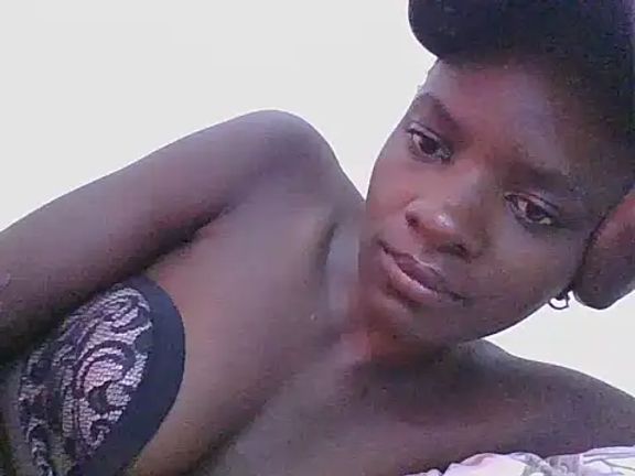 ebonypetite2