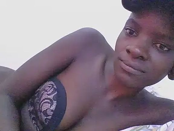 ebonypetite2