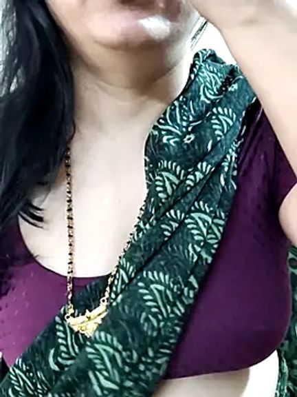 Yazhini-Cam