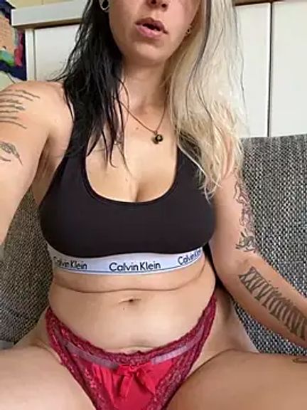LillyWannaPlay
