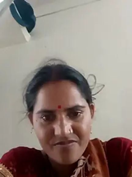 Hotnewbhabi_riya