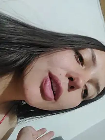 Bella_Karoline