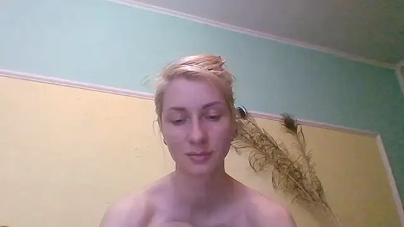 Amber_and_Blond