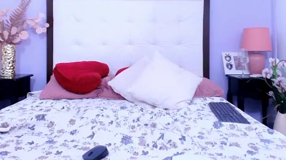 Nina_Hart