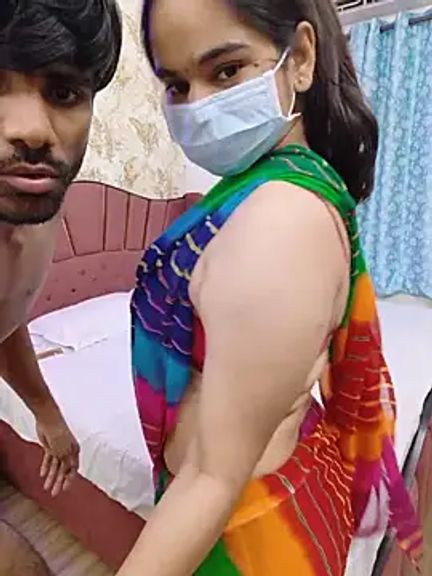 Hot_Pair_Live