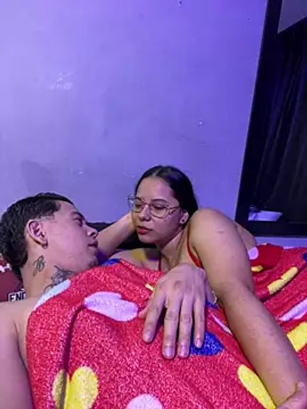 ColombianSexyCouple_