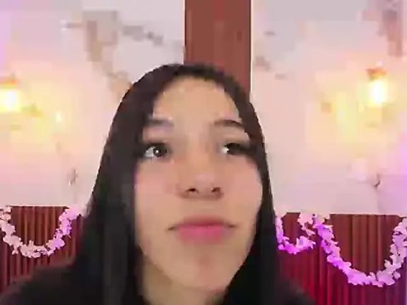 MadissonLewis1