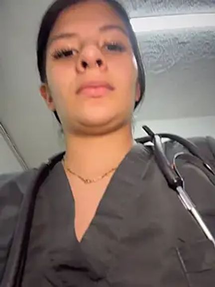 Mia_Alanna