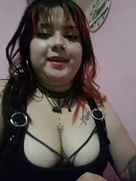 curvy_latina