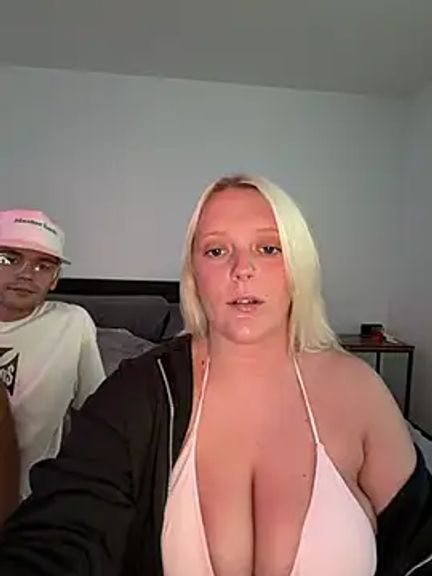 Blondebarbie21