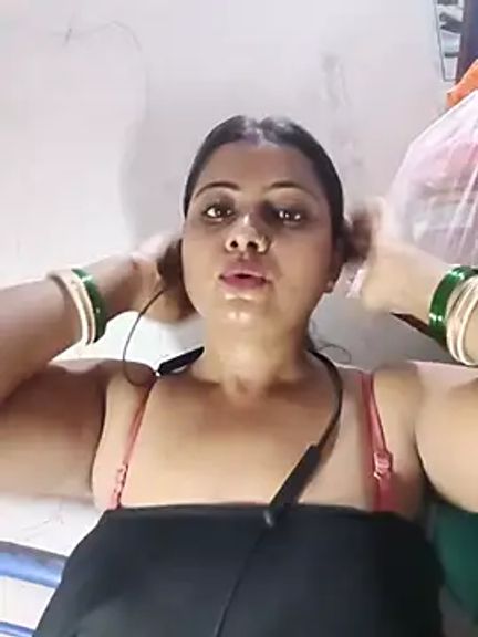 Shy_Girl_Nisha