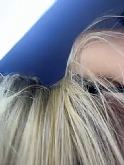 Lola-Blondie