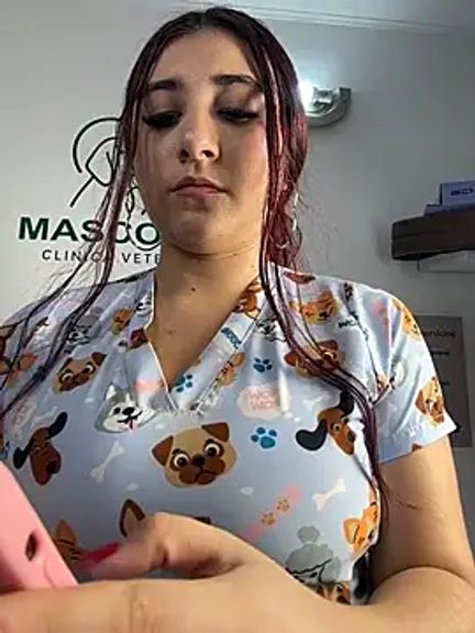 Nahomy_benet