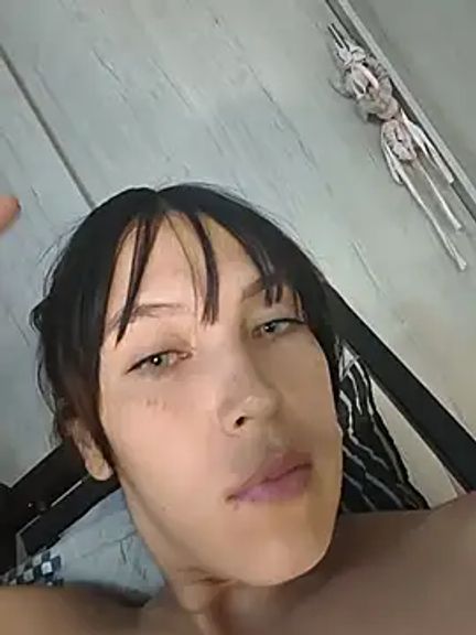 LinaEatCookies