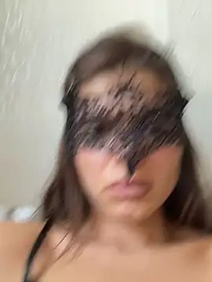 Mia_Cannon