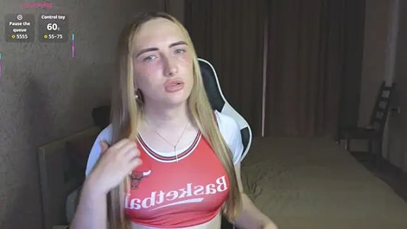 moni_noir