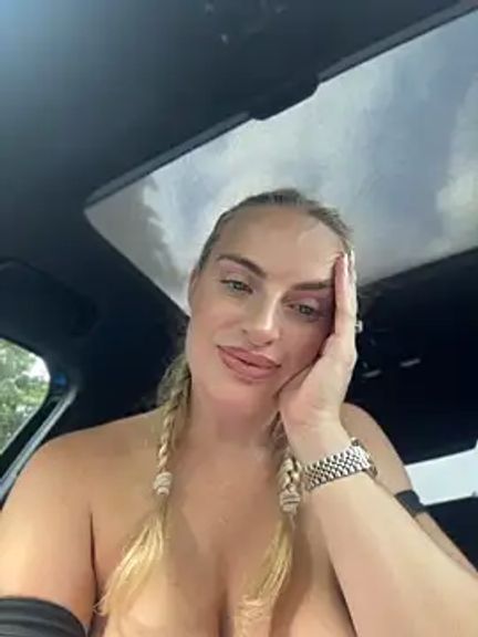 BIGTITBLONDEUK