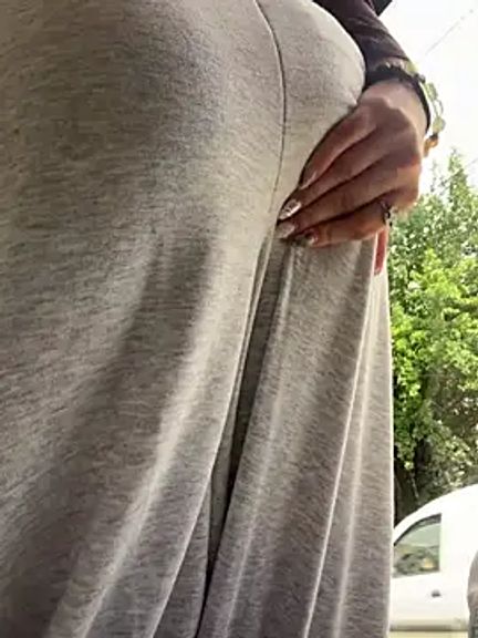 Elfi_InPublic
