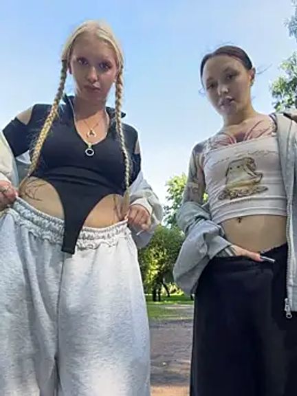 Elfi_InPublic