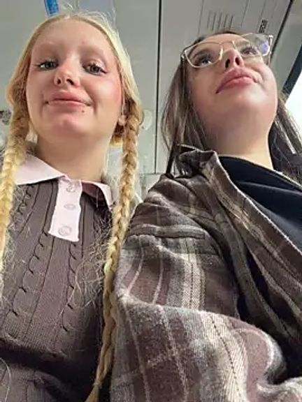 Elfi_InPublic