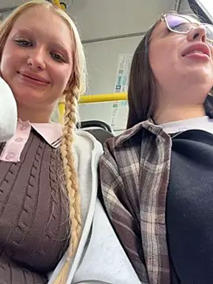 Elfi_InPublic