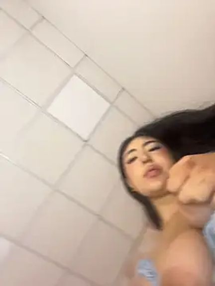 JustACutieXXX