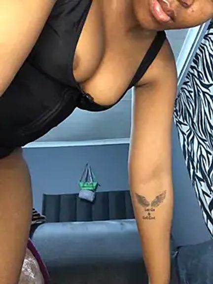 NaughtyShawdy1