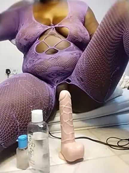 bignipples9099