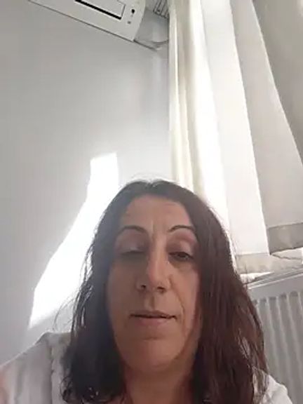 esineee