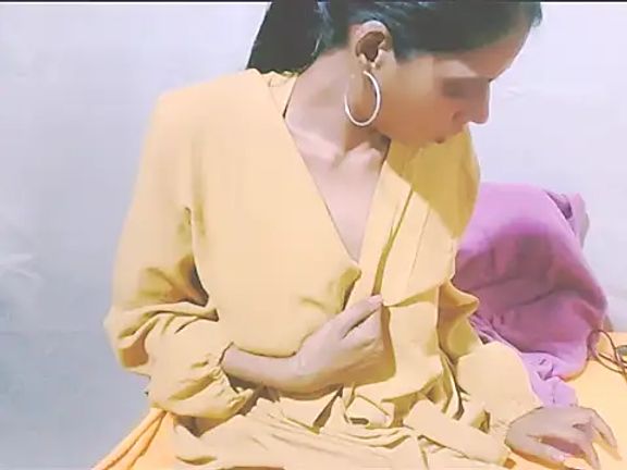 IndianSexyFoxy