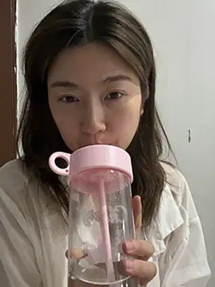 Olivia_CC520
