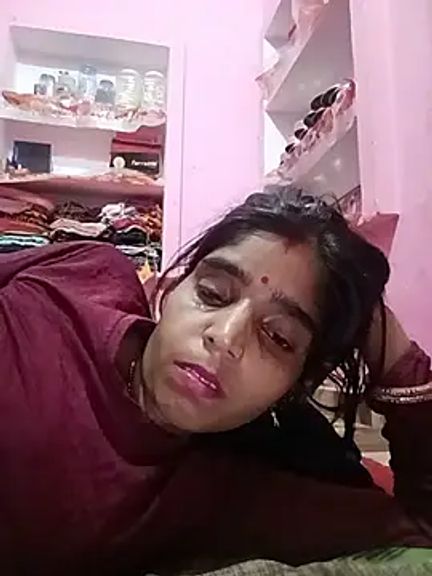 Rishika_hot