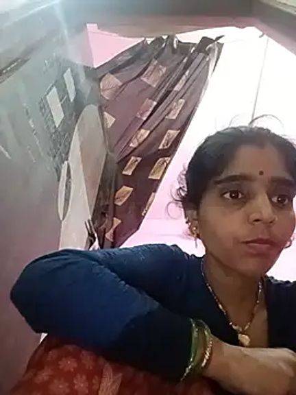 Rishika_hot