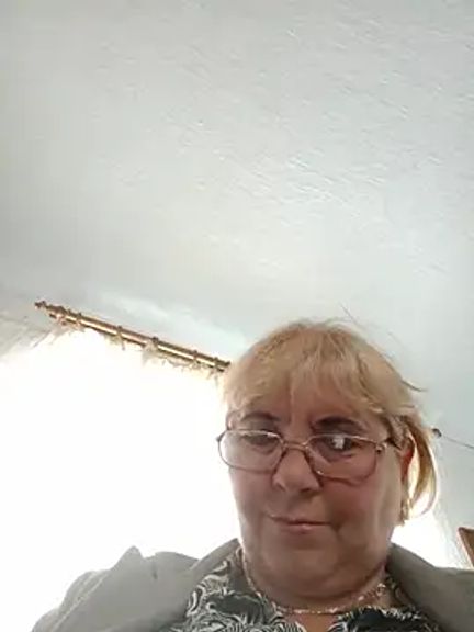 Elena_Beautiful784