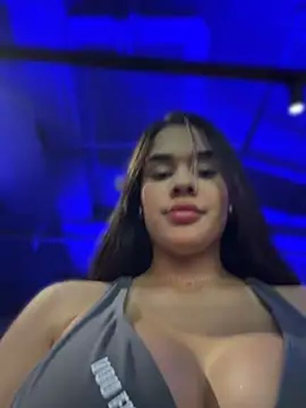 BellaLeclair_