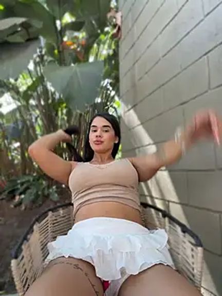 BellaLeclair_