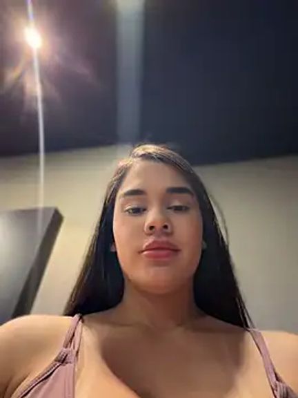 BellaLeclair_