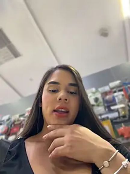 BellaLeclair_
