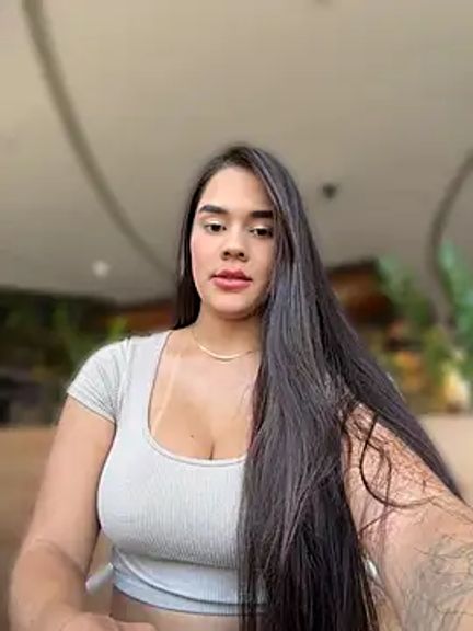 BellaLeclair_