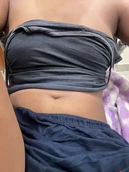 RIYA_SHARMA_3