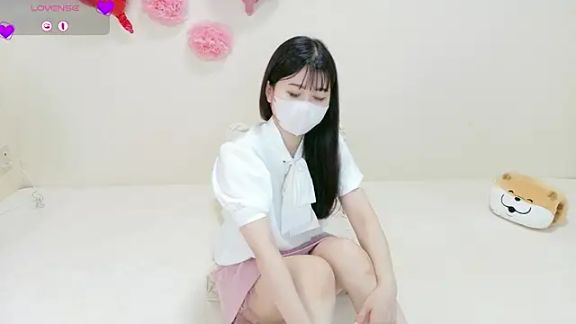 Mila_Velvet_LIVE