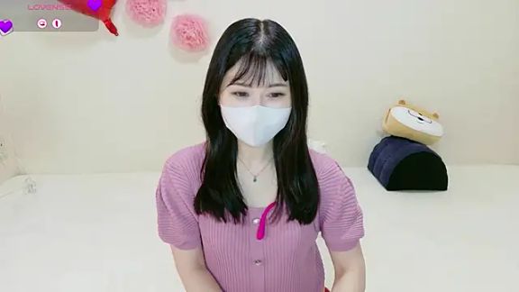 Mila_Velvet_LIVE