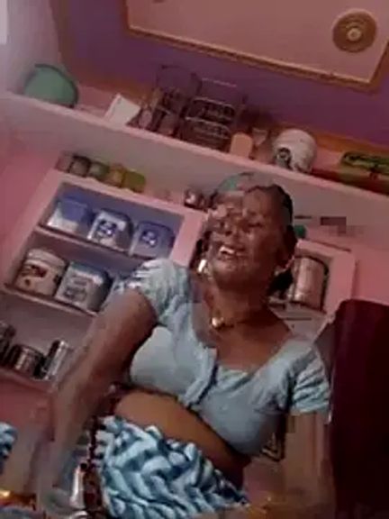 Rakhihot35