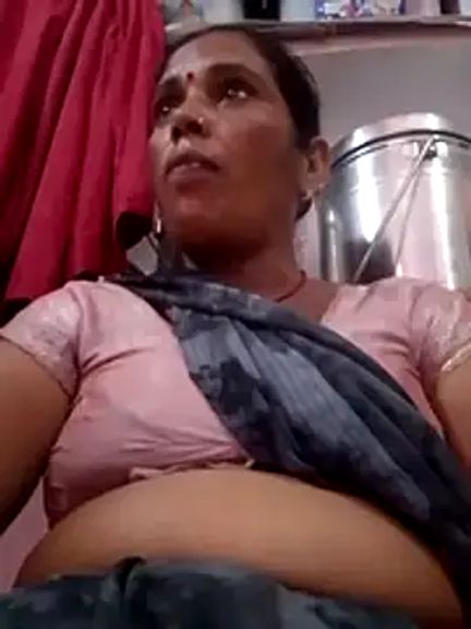 Rakhihot35