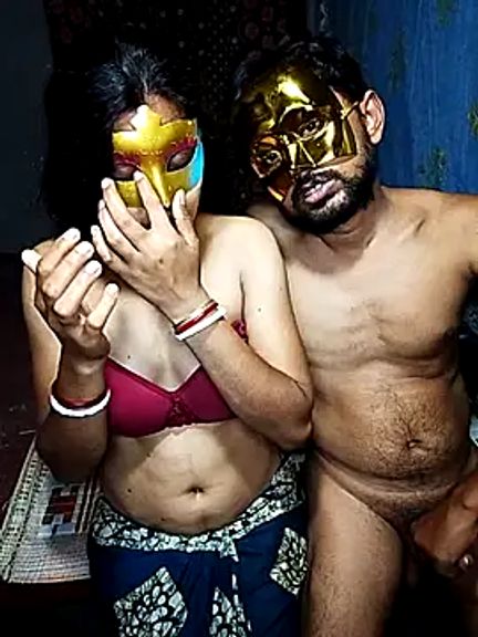 Hot_Urvashi_